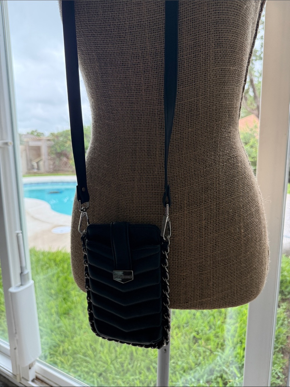 Steve Madden Black Quilted Chain-Trim Crossbody Phone Bag